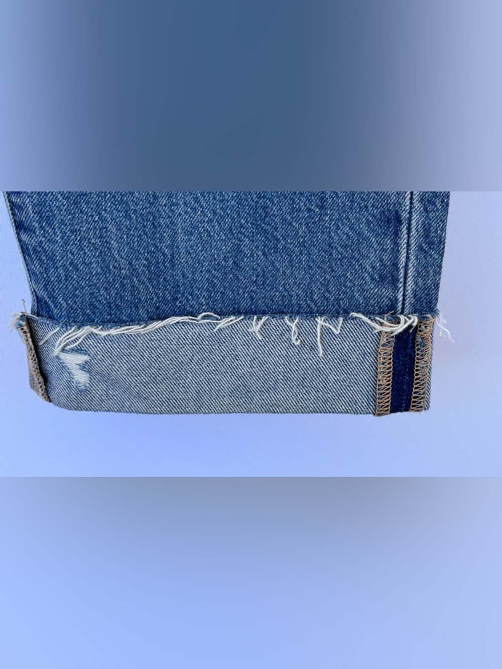 GAP Denim Women’s Boyfriend Mid Rise Jeans Button Fly Raw Hem Size 30 10 - Picture 3 of 11